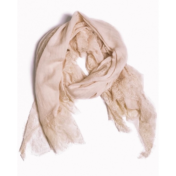 Chantilly Lace Trimmed Scarf - Picture 3 of 4